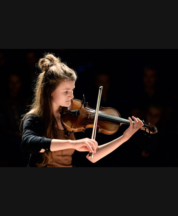 Julia Brüssel